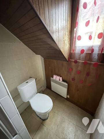 MAISON de bourg de 44m² avec jardin non attenant au coeur de BEAUMONT SUR SARTHE