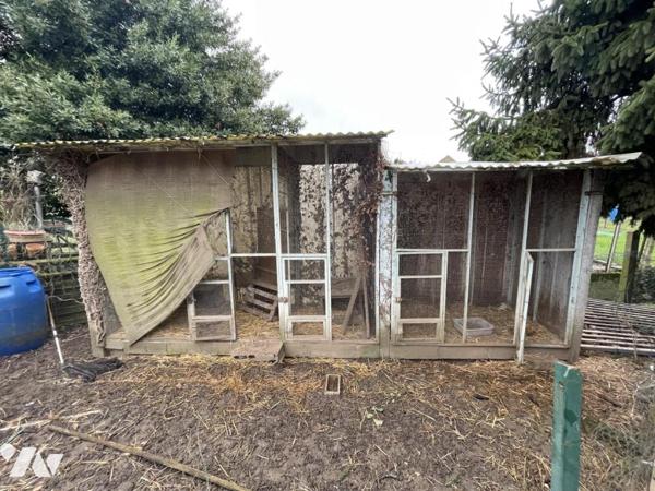 MAISON de bourg de 44m² avec jardin non attenant au coeur de BEAUMONT SUR SARTHE