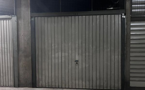 Stationnement à louer