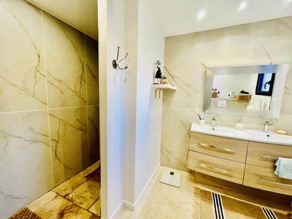 Fabrègues (34690) Villa familiale contemporaine – 160 m² – Fabrègues (34690)