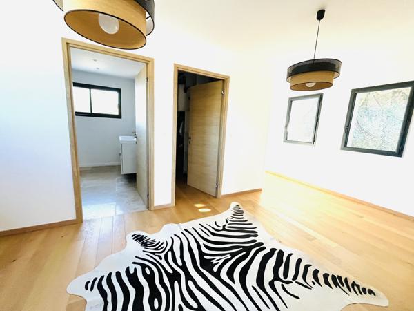 Fabrègues (34690) Villa familiale contemporaine – 160 m² – Fabrègues (34690)