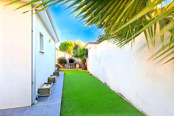 VILLA T5 CONTEMPORAINE AVEC PISCINE LUNEL NORD