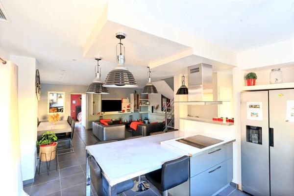 VILLA T5 CONTEMPORAINE AVEC PISCINE LUNEL NORD