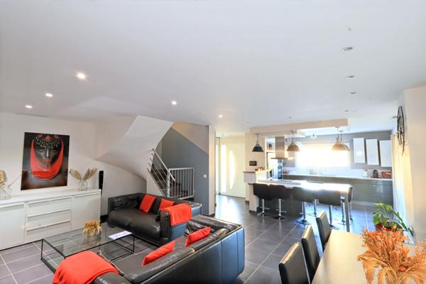 VILLA T5 CONTEMPORAINE AVEC PISCINE LUNEL NORD