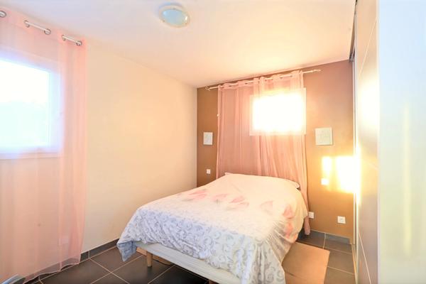 VILLA T5 CONTEMPORAINE AVEC PISCINE LUNEL NORD