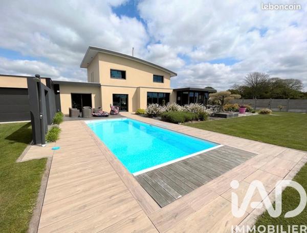 Maison à vendre 8 pièces 220 m² Saint-Renan