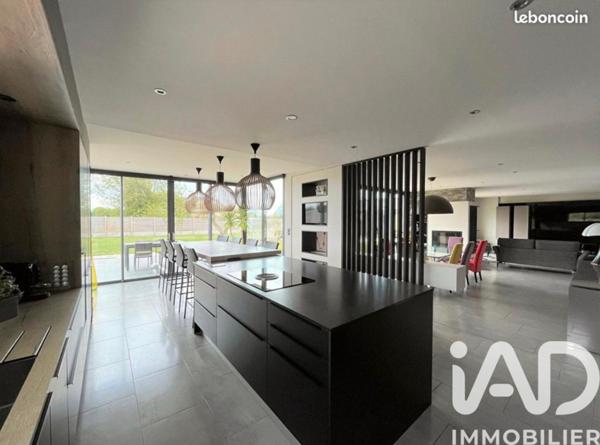Maison à vendre 8 pièces 220 m² Saint-Renan