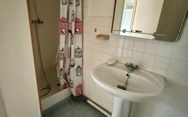 Appartement à vendre    1 pièce • 32 m2 Meaux