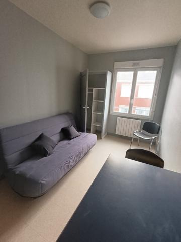 Studio meublé n°19 – 17,65 m² – 1er étage, Saint-Nazaire – Bail mobilité