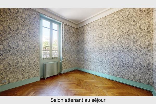 Maison
         7 pièces
        - 160 m² Bien prestige 799 000 € *