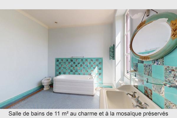 Maison
         7 pièces
        - 160 m² Bien prestige 799 000 € *