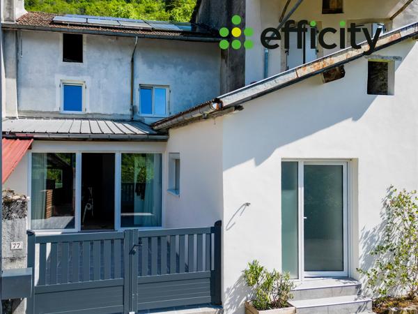 Maison
         5 pièces
        - 102 m² 205 000 € *