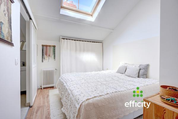 Maison
         6 pièces
        - 130 m² 699 000 € *