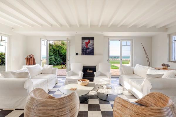 Vente                                                      Villa
                        
                     6 pièces                      200 m2                     à Bidart