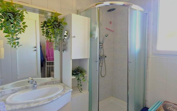 Maison à vendre    5 pièces •  Le Coudray-Montceaux