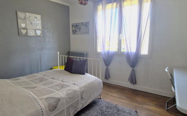 Maison à vendre    5 pièces •  Le Coudray-Montceaux