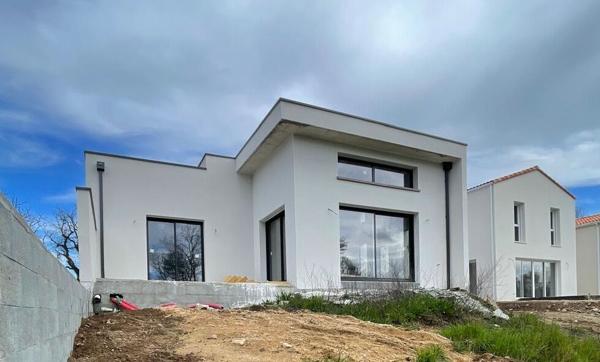 Maison Le Bignon 5 pièce(s) 178 m2