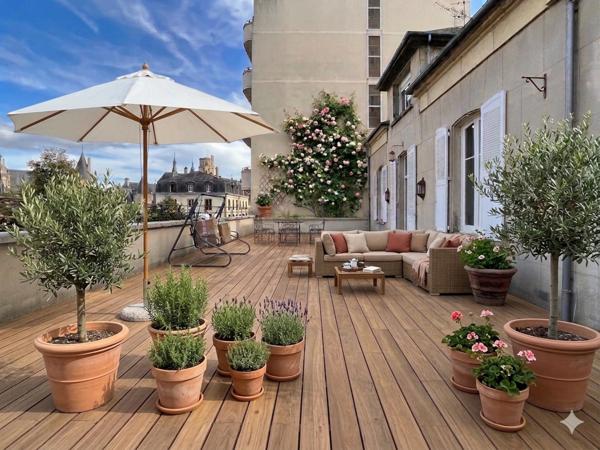 "Appartement 91 m² avec Terrasse exceptionnelle de 150 m² – " Une Maison dans le Ciel " - Plein Centre Nevers