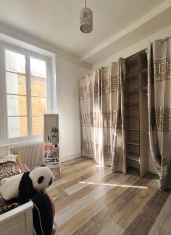 "Appartement 91 m² avec Terrasse exceptionnelle de 150 m² – " Une Maison dans le Ciel " - Plein Centre Nevers