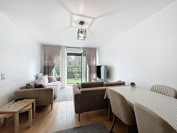 Bel Appartement 3 pièces 62 m² avec terrasse et parking  sans travaux à prévoir à proximité immédiate du TVM