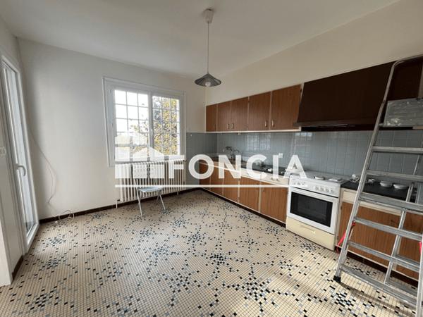Location Maison 5 pièces 112.49 m² - 15 RUE ERNEST RENAN Niort 79000