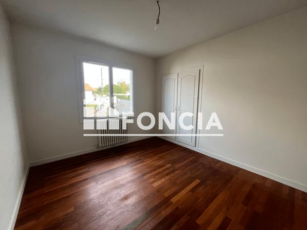 Location Maison 5 pièces 112.49 m² - 15 RUE ERNEST RENAN Niort 79000
