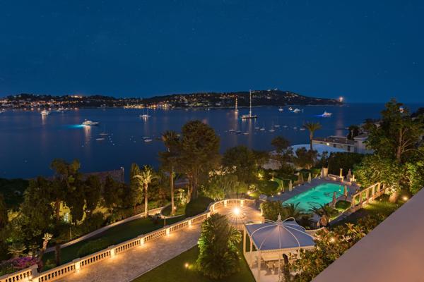 Maison à vendre  6 pièces - 643 m2 VILLEFRANCHE SUR MER - 06