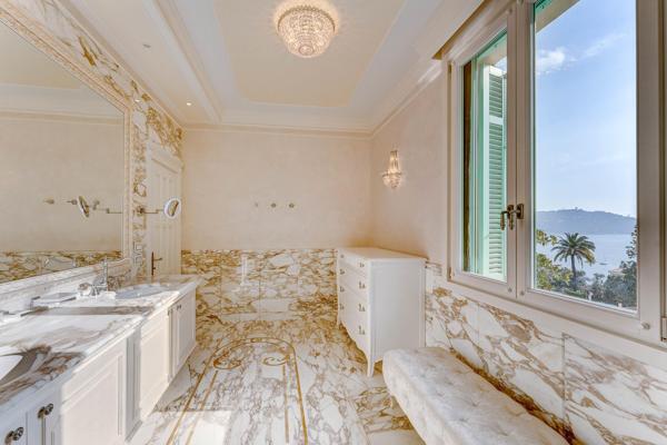 Maison à vendre  6 pièces - 643 m2 VILLEFRANCHE SUR MER - 06