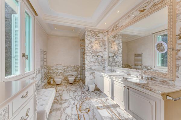 Maison à vendre  6 pièces - 643 m2 VILLEFRANCHE SUR MER - 06