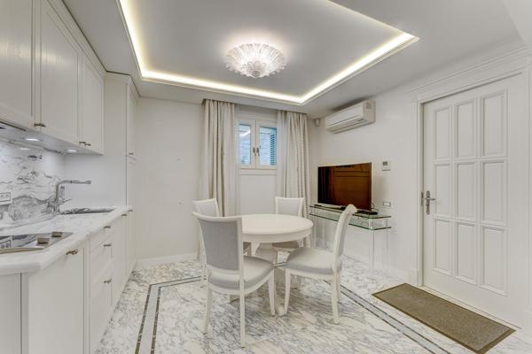 Maison à vendre  6 pièces - 643 m2 VILLEFRANCHE SUR MER - 06