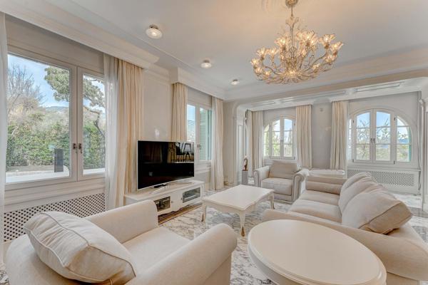 Maison à vendre  6 pièces - 643 m2 VILLEFRANCHE SUR MER - 06