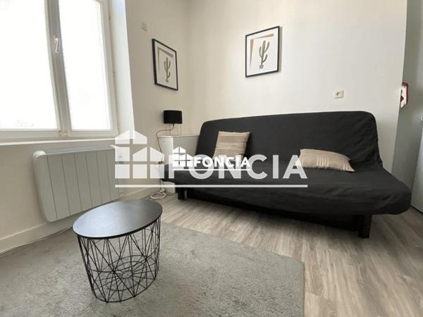 Location Studio meublé 11.05 m² - 91 AVENUE JEAN GUITON La Rochelle 17000