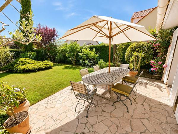 Maison Vernouillet 7 pièce(s) 160 m2 579 000 € **  - Référence  1783