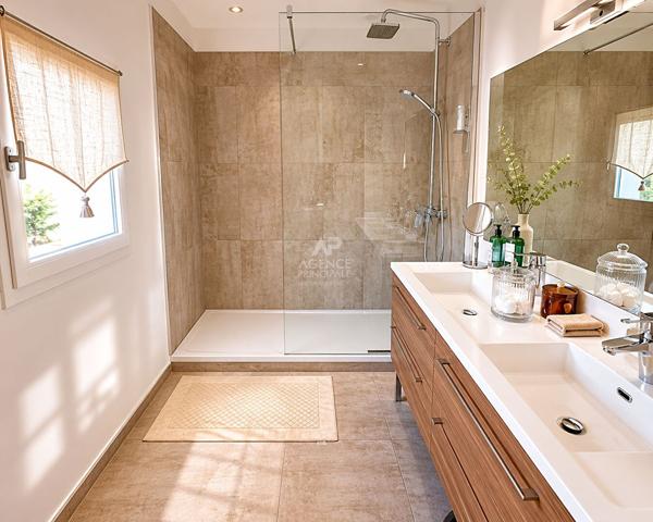 Maison Vernouillet 7 pièce(s) 160 m2 579 000 € **  - Référence  1783