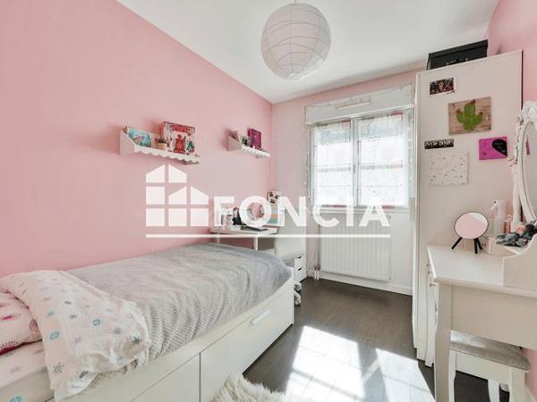 À vendre Appartement 4 pièces 83.57 m² - Le Plessis-robinson 92350