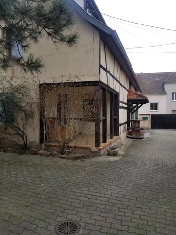 Charmante Maison de Ville Atypique de 160 m² - Proche de Toutes Commodités