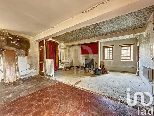 Maison traditionnelle 7 pièces de 200 m² à Chablis (89800)