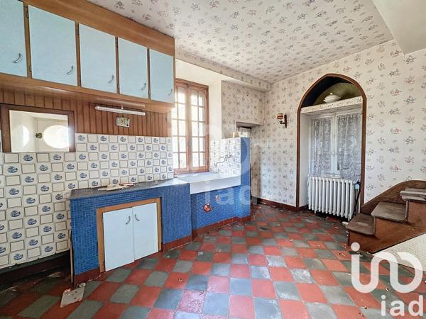 Maison traditionnelle 7 pièces de 200 m² à Chablis (89800)