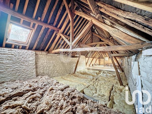 Maison traditionnelle 7 pièces de 200 m² à Chablis (89800)