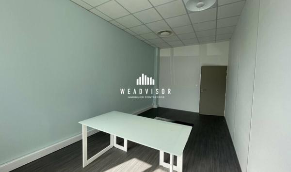 A LOUER : BUREAUX DE 101,16 M² AVEC DEUX PARKINGS