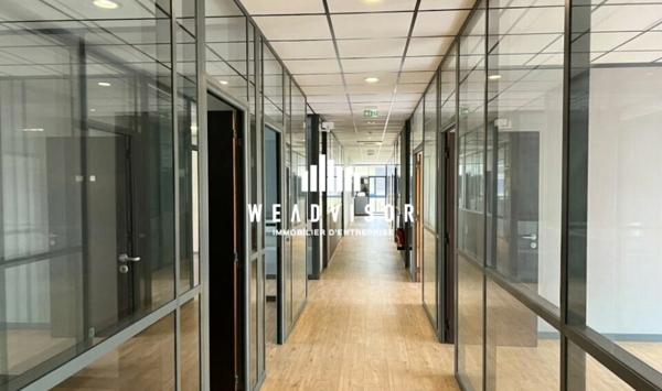 À LOUER : BUREAU D'ENVIRON 132 M² AU SEIN D'UN ESPACE PARTAGÉ