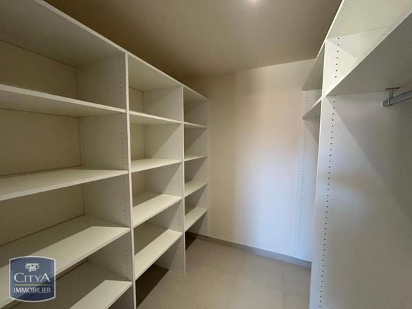 Maison à louer 4 pièces 155.51m²