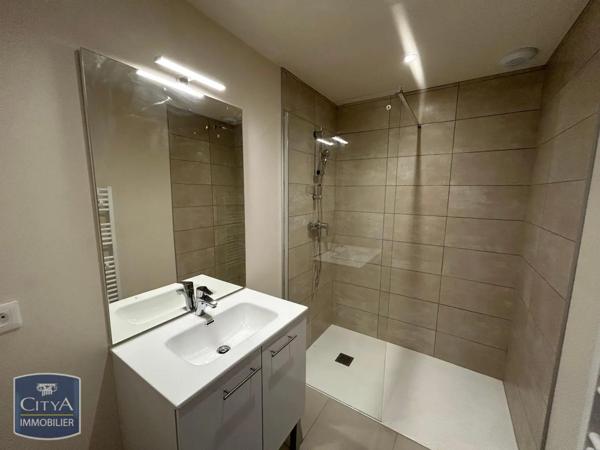 Maison à louer 4 pièces 155.51m²