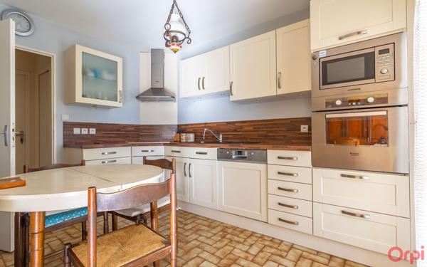 Maison à vendre    5 pièces • 87,98 m2 Sainte-Geneviève-des-Bois