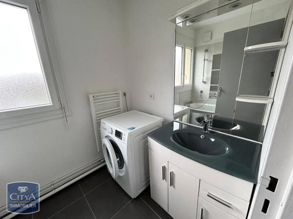 Appartement à louer 4 pièces 83.1m²