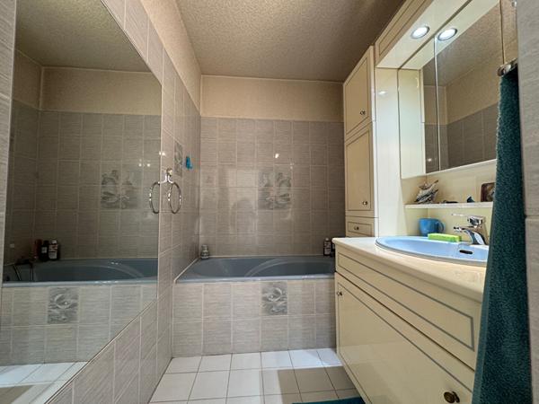 Résidence Château saint Cyr 13010 appartement type 3/4  de 76m² 