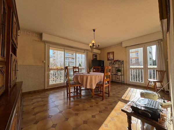 Résidence Château saint Cyr 13010 appartement type 3/4  de 76m² 