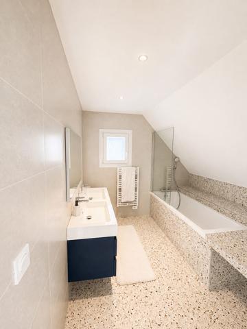 Maison familiale de 161 m² avec 6 chambres à Plescop