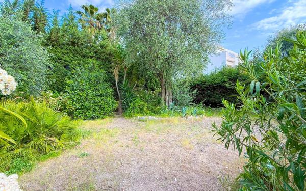 Appartement à vendre    3 pièces • 87 m2 Nice