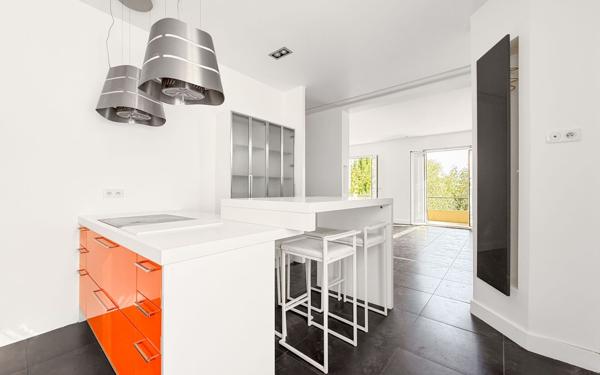 Appartement à vendre    3 pièces • 87 m2 Nice